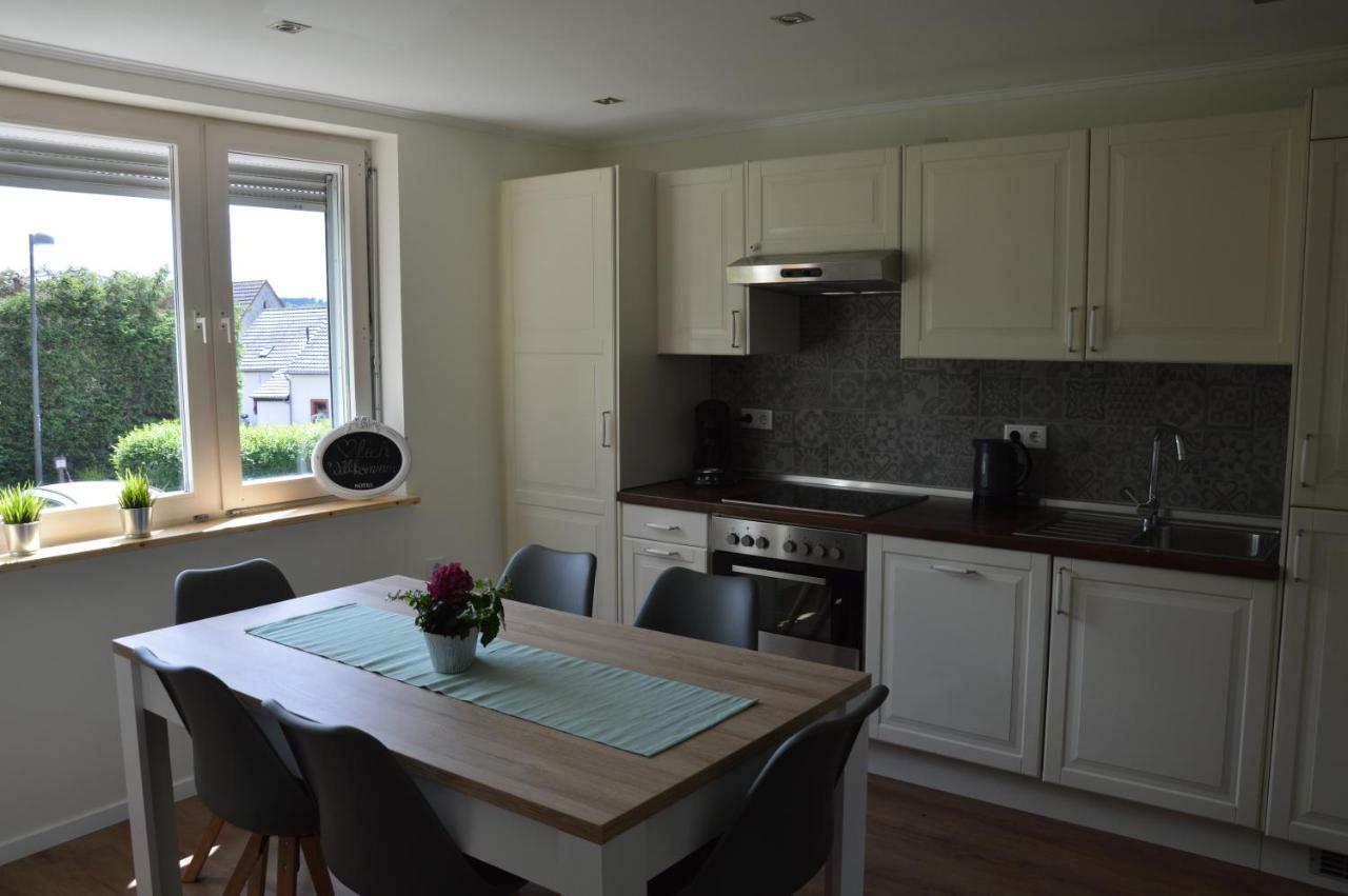 Eifel-charme Apartment *